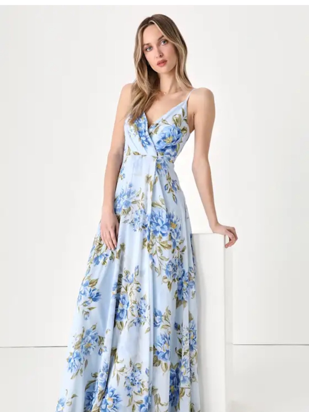 NWT Lulus Light Blue Floral Print Maxi Dress